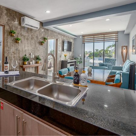 New & Modern, 5 Star Area, Walk 2 Beach, Pool, Views, King Bed Масатлан Экстерьер фото