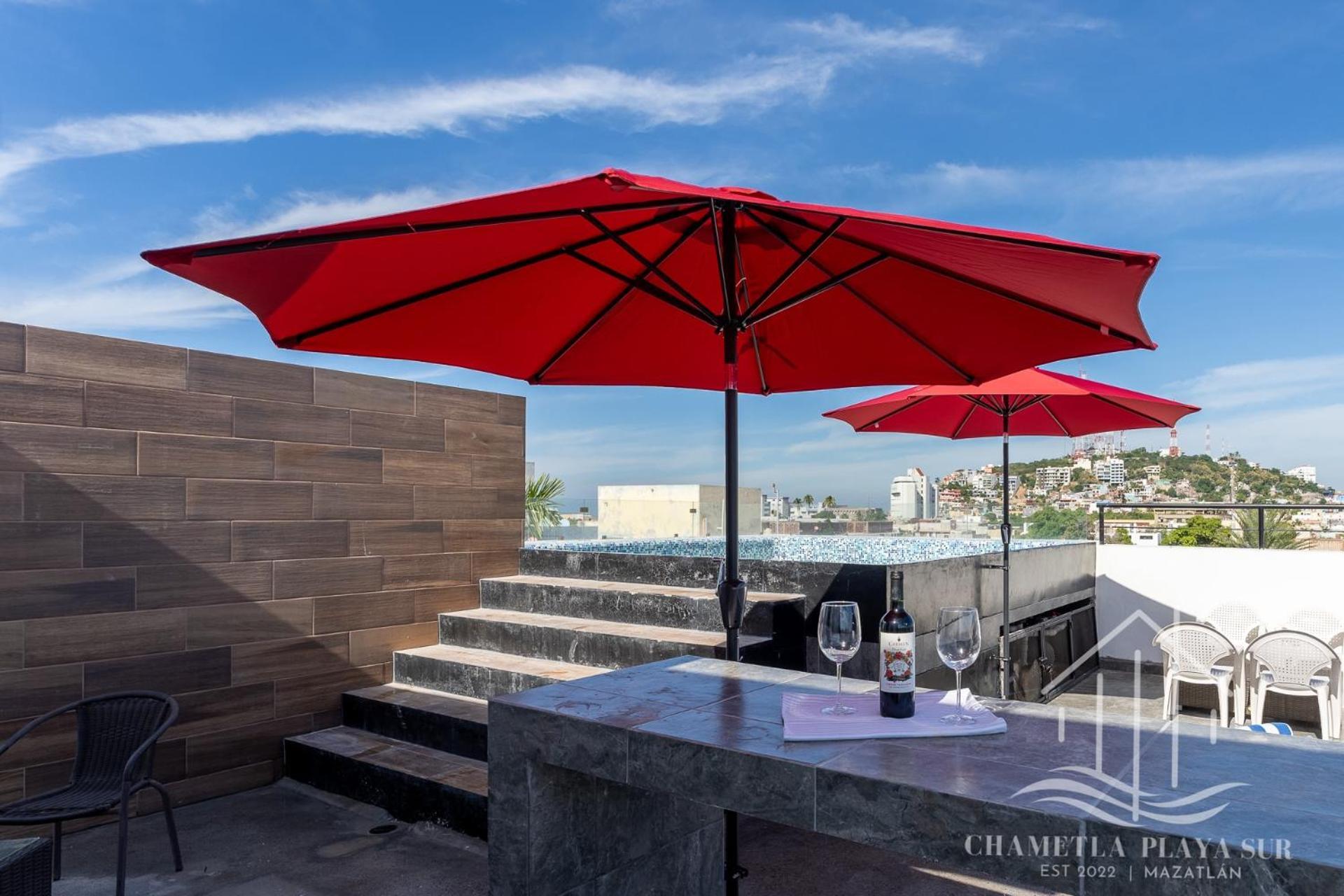 New & Modern, 5 Star Area, Walk 2 Beach, Pool, Views, King Bed Масатлан Экстерьер фото